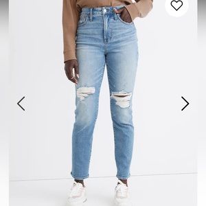 Madewell The Curvy Perfect Vintage Jean in Denman Wash: Ripped Edition